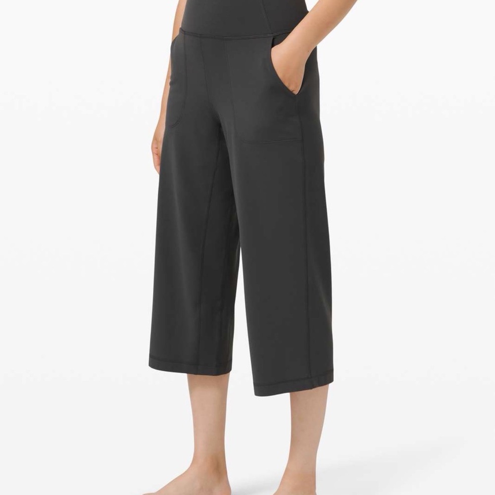 lululemon athletica Ribbed Waistband Black Crop pants